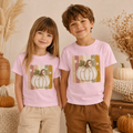 Weißer Kürbis mit Sternen Kinder T-Shirt – Herbst Shirt mit Pumpkin Motiv, Kinder Herbst Outfit, Kürbis Shirt für Mädchen & Jungen