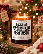 DAS IST DAS WIR-SCHENKEN-UNS-ZU-WEIHNACHTEN-NICHTS GESCHENK – Weihnachtskerze Naturgras Etikett | Weihnachtsgeschenk | Geschenkidee Weihnachten