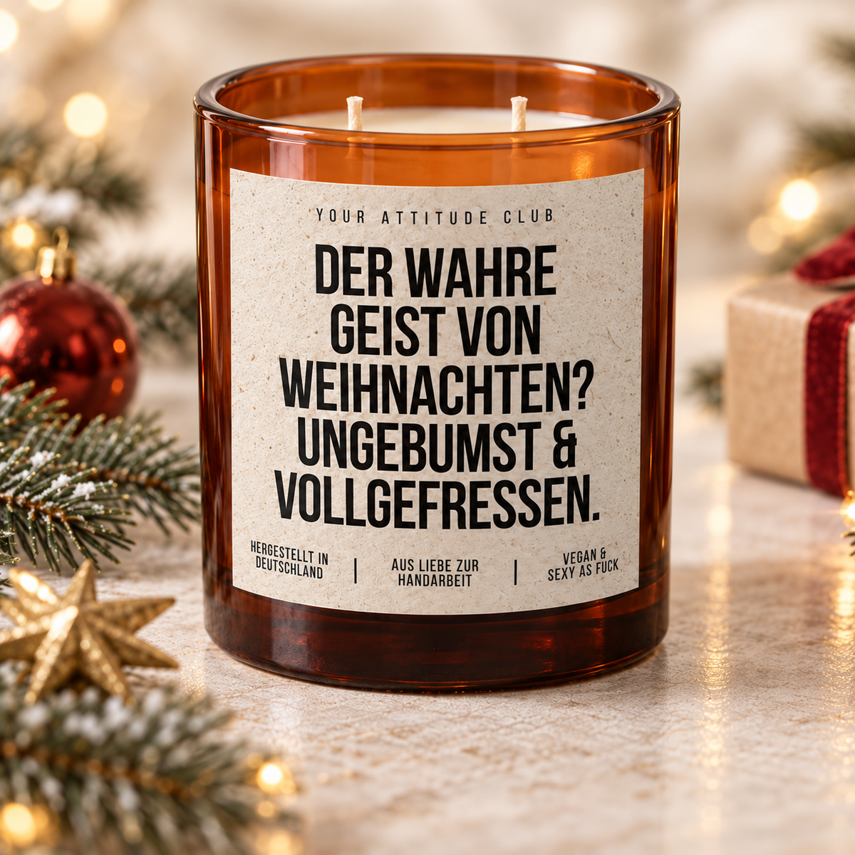 DER WAHRE GEIST VON WEIHNACHTEN? UNGEBUMST & VOLLGEFRESSEN. – Weihnachtskerze Naturgras Etikett | lustiges Weihnachtsgeschenk | Geschenkidee