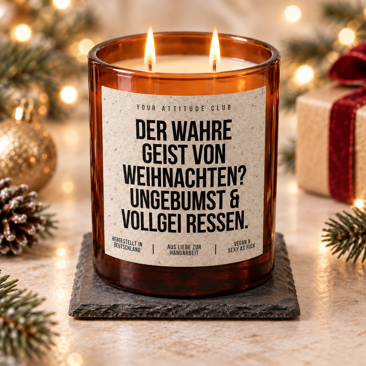 DER WAHRE GEIST VON WEIHNACHTEN? UNGEBUMST & VOLLGEFRESSEN. – Weihnachtskerze Naturgras Etikett | lustiges Weihnachtsgeschenk | Geschenkidee