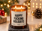 HAPPY FUCKING HOLIDAYS – Weihnachtskerze Naturgras Etikett | Lustiges Weihnachtsgeschenk | Geschenk für Freunde, Kolleg:innen & Wichteln