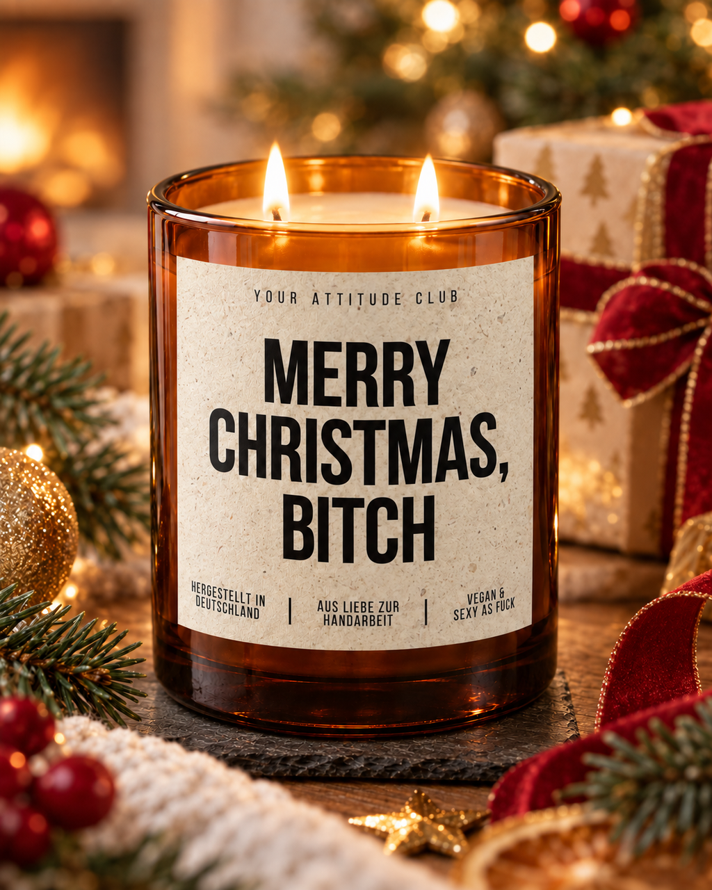 MERRY CHRISTMAS, BITCH – Weihnachtskerze Naturgras Etikett | Lustiges Weihnachtsgeschenk | Geschenk für Freundin & Kollegin | Geschenkidee Weihnachten