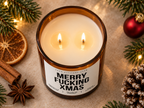 MERRY FUCKING XMAS – Weihnachtskerze Naturgras Etikett | Lustiges Weihnachtsgeschenk | Geschenk für Freundin, Kollegin & Freunde | Geschenkidee Weihnachten