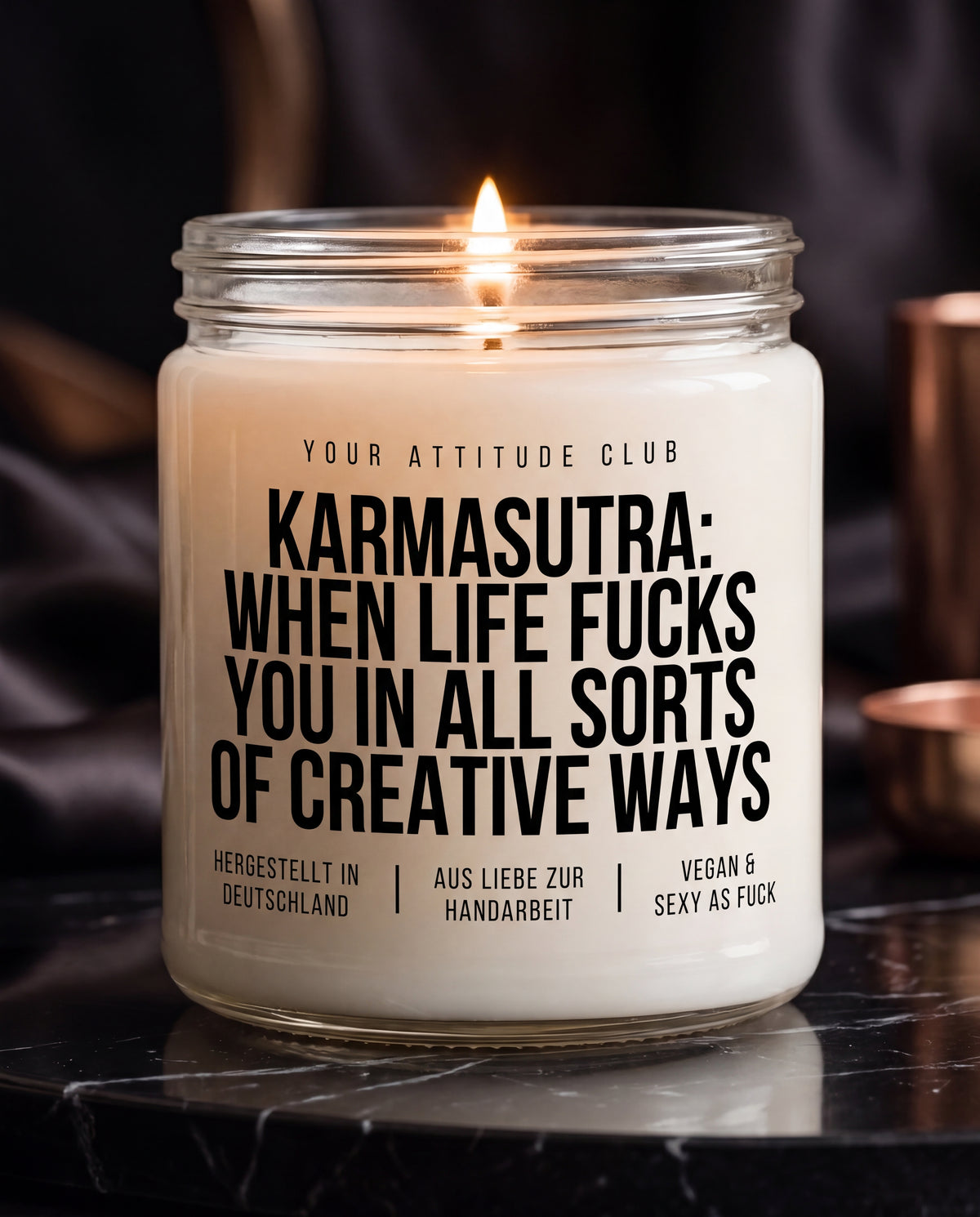 Karmasutra: When Life Fucks You In All Sorts Of Creative Ways | Dark Humor Kerze, sarkastisches Geschenk, vegan, handgemacht