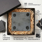 Diese Aufgabe hat höchste Priorität. Genau wie die letzten zwölf. – Schiefer Untersetzer 10x10 cm, lustiges Büro Geschenk, Geschenk für Arbeitskollegen, handgravierter Naturstein