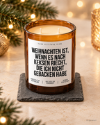 WEIHNACHTEN IST, WENN ES NACH KEKSEN RIECHT, DIE ICH NICHT GEBACKEN HABE – Weihnachtskerze Naturgras Etikett | Weihnachtsgeschenk | Geschenkidee