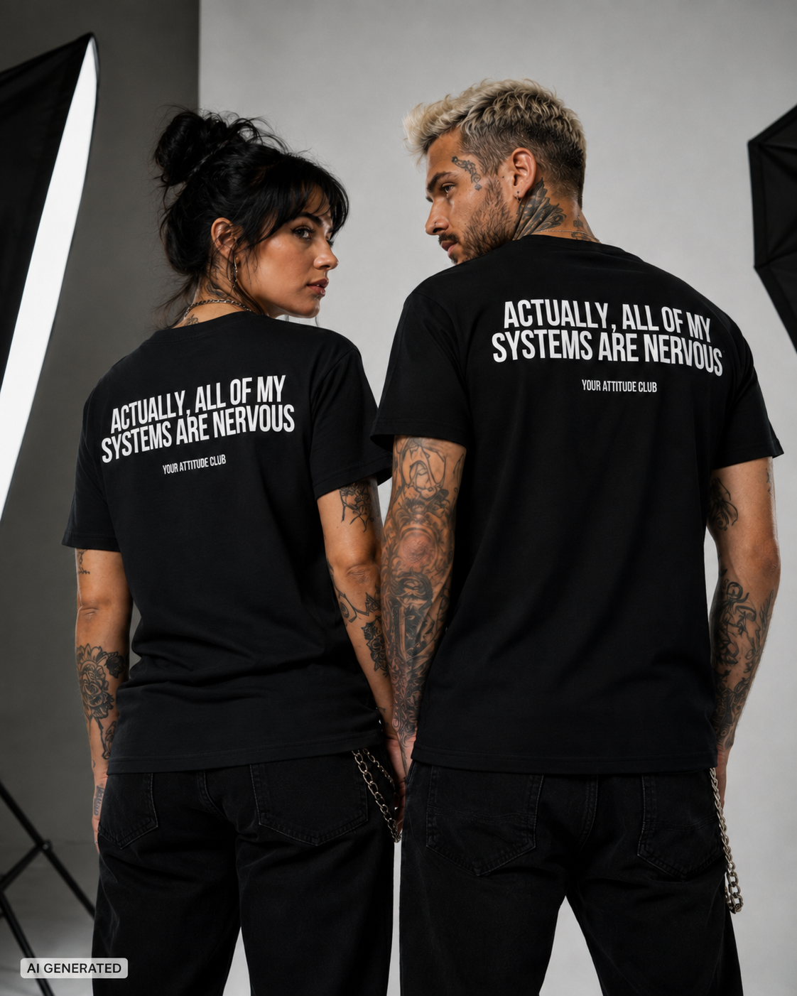 ACTUALLY, ALL OF MY SYSTEMS ARE NERVOUS – Weißes Unisex T-Shirt mit rotem Backprint | Regular Fit Statement Shirt 100 % Baumwolle