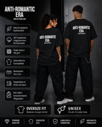 ANTI-ROMANTIC ERA – schwarzes Unisex Oversize Shirt mit weißem Backprint, Anti Valentine Statement T-Shirt, Single Geschenk, Streetwear