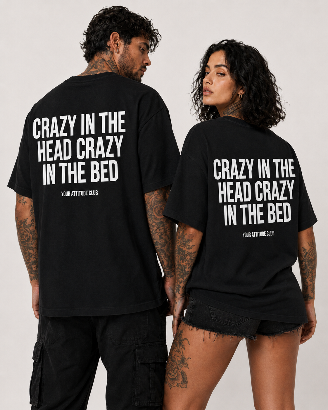 CRAZY IN THE HEAD CRAZY IN THE BED – schwarzes Unisex Oversize Shirt mit weißem Backprint, freches Statement T-Shirt, Adult Humor, Streetwear