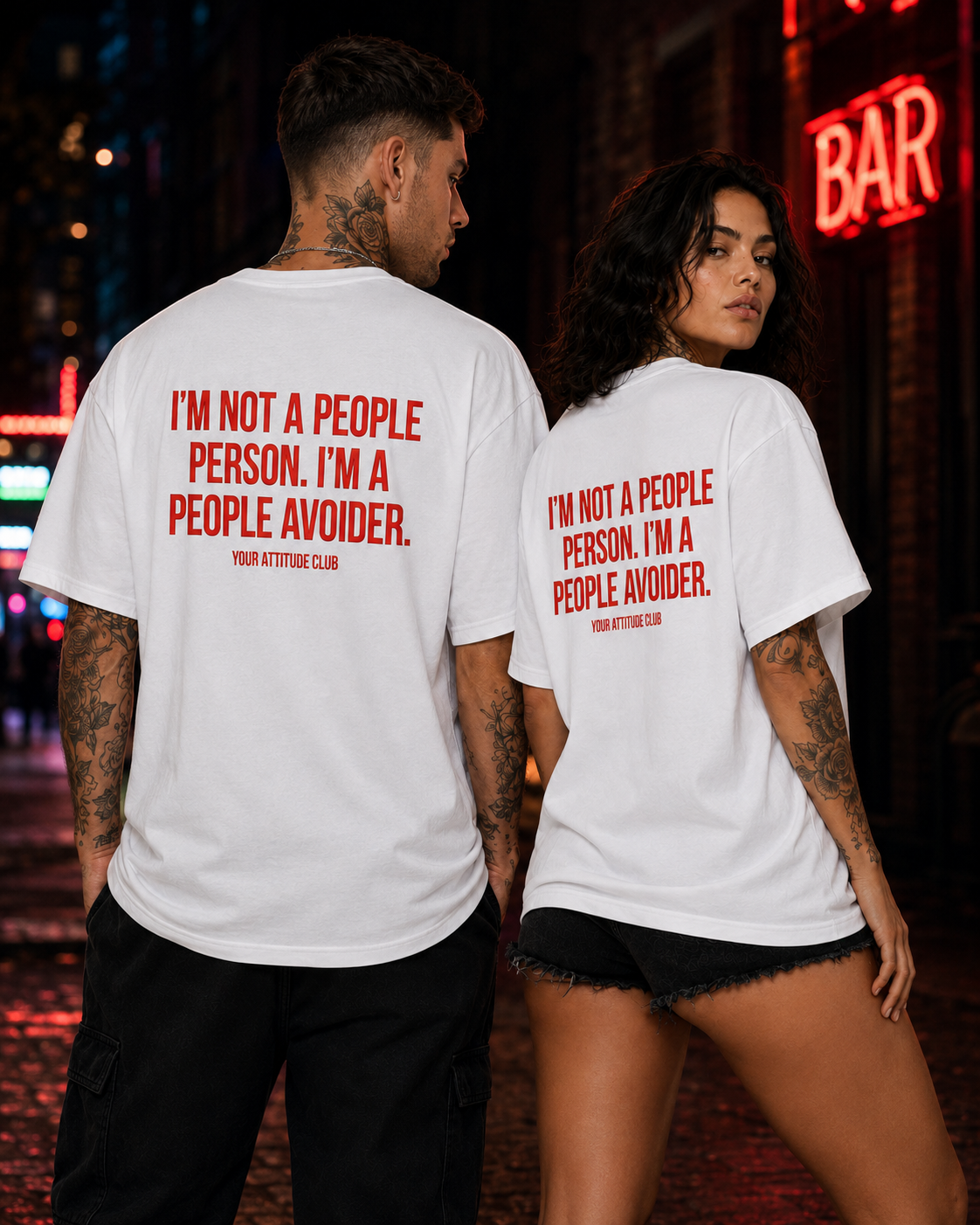 I’M NOT A PEOPLE PERSON. I’M A PEOPLE AVOIDER. – schwarzes Oversize Unisex Shirt, weißer Backprint, Introvert Shirt, lustiges Spruchshirt, Geschenk
