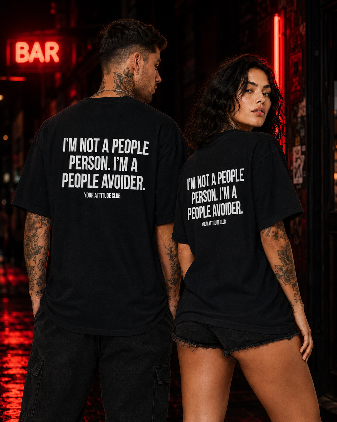 I’M NOT A PEOPLE PERSON. I’M A PEOPLE AVOIDER. – schwarzes Oversize Unisex Shirt, weißer Backprint, Introvert Shirt, lustiges Spruchshirt, Geschenk
