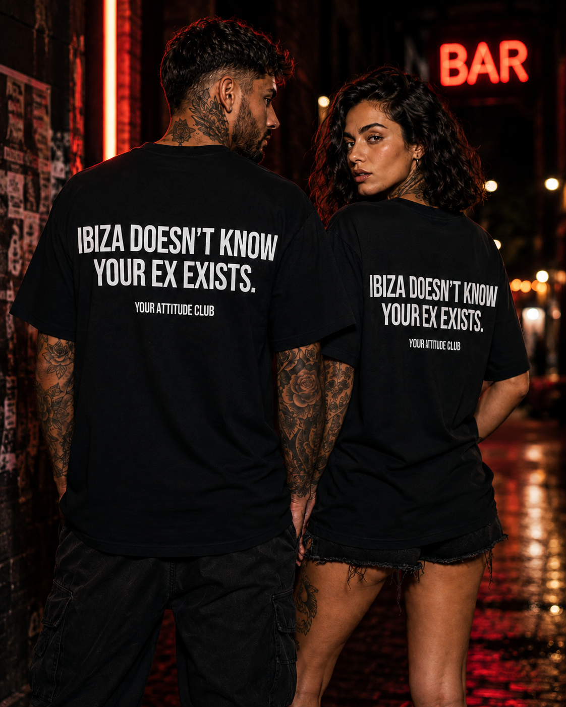 IBIZA DOESN’T KNOW YOUR EX EXISTS – schwarzes Oversize Unisex Shirt, weißer Backprint, Ibiza Party Shirt, Breakup Shirt, freches Ex Statement Shirt