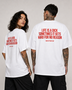 LIFE IS A DICK SOMETIMES IT GETS HARD FOR NO REASON – schwarzes Oversize Unisex Shirt, weißer Backprint, lustiges Spruchshirt, schwarzer Humor