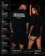 LOOKS LIKE THIS IS A GIN-GIN SITUATION – schwarzes Oversize Unisex Shirt, weißer Backprint, Gin Shirt, lustiges Spruchshirt, Party Geschenk