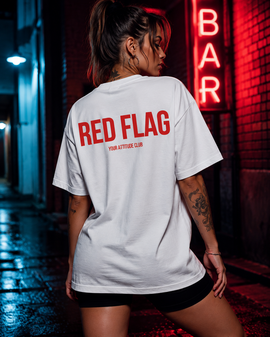 RED FLAG | Oversize Shirt Unisex mit Backprint, Statement Shirt aus Bio-Baumwolle