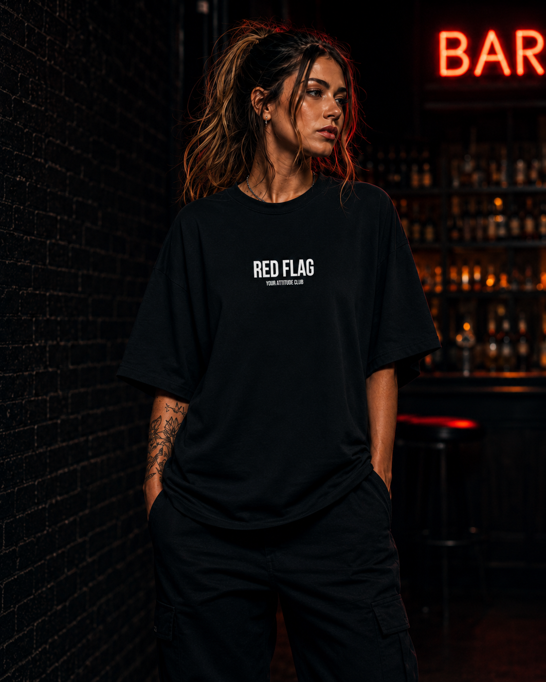 RED FLAG | Oversize Shirt Unisex mit Frontprint, Statement Shirt aus Bio-Baumwolle